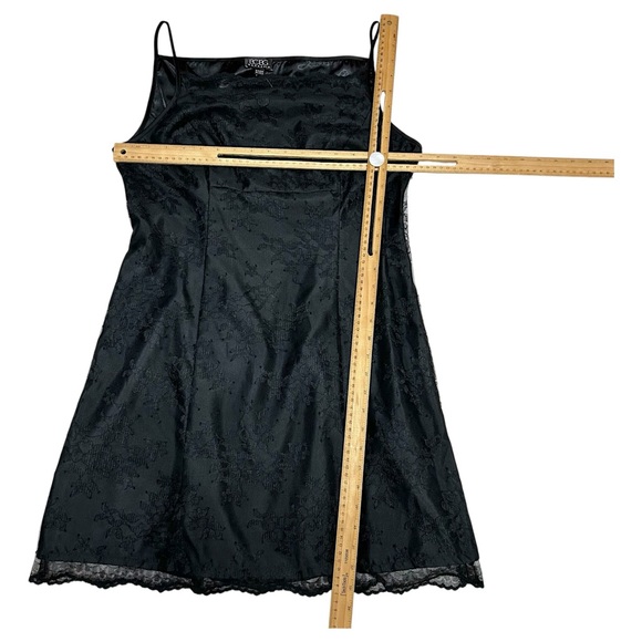 BCBGMaxAzria Vintage Dress Women Size 12 Black Lace Chemise Y2K Whimsigoth Fairy - Picture 7 of 12